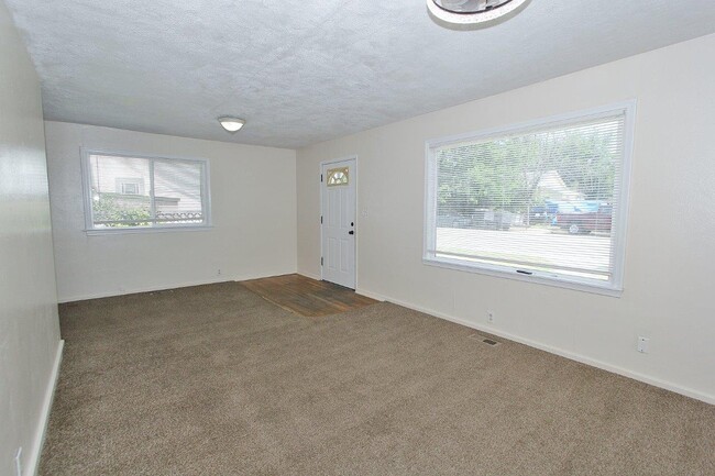 Photo - 1311 4th St N