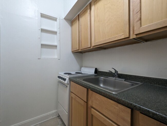 Photo - 536 W Arlington Pl Unit 114