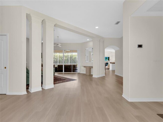 Photo - 8870 Huntington Pointe Dr