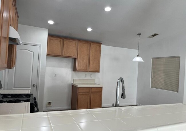 Photo - Beautiful 3 bed home in Southwest Bakersfield - $2250