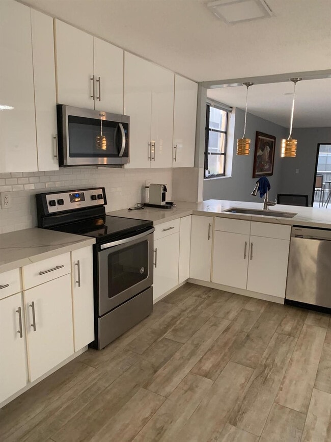 Photo - 6475 W Oakland Park Blvd Unit 401