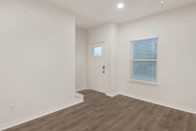 Photo - 16980 W Ivanhoe St