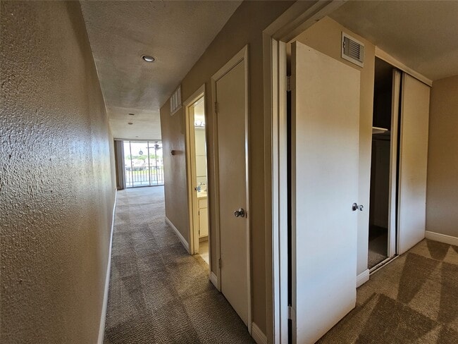 Photo - 12600 Melville Dr Unit 321B