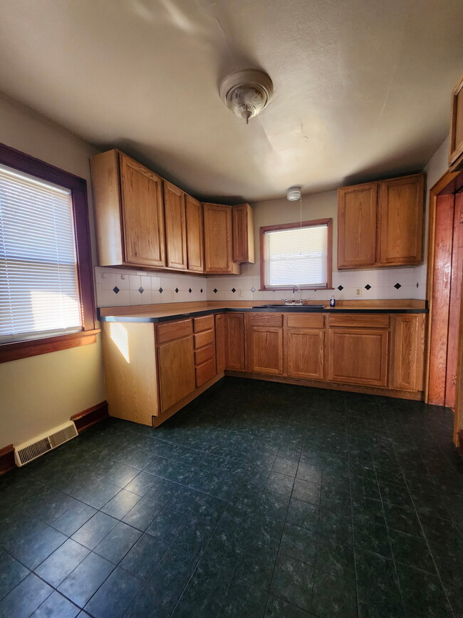 Photo - 5923 N 38th St