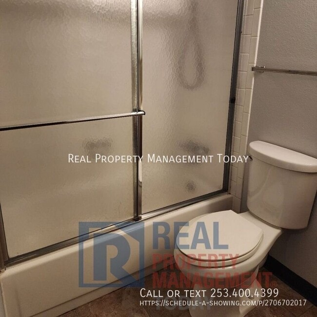 4644 N Pearl St Unidad 2