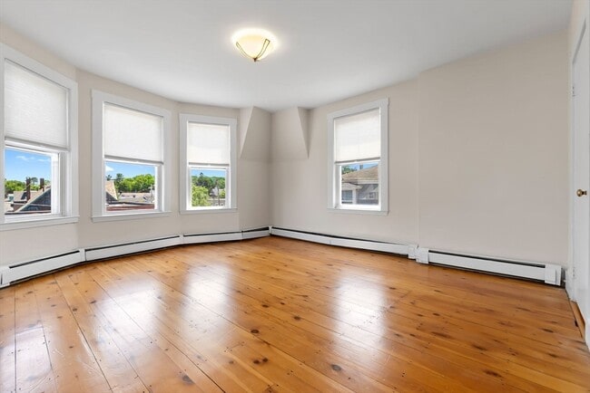 Photo - 730 Hale St Unit 3L