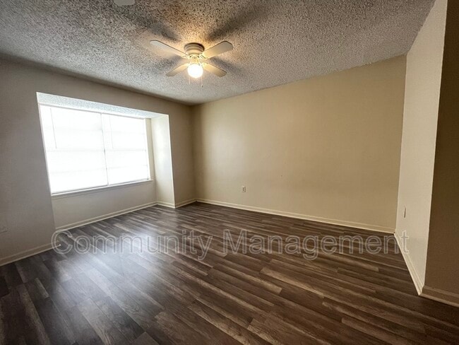 Photo - 5137 Weston Unit Apt C