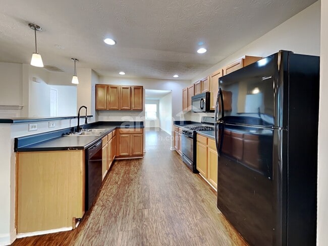 Photo - 307 Meadows Ln