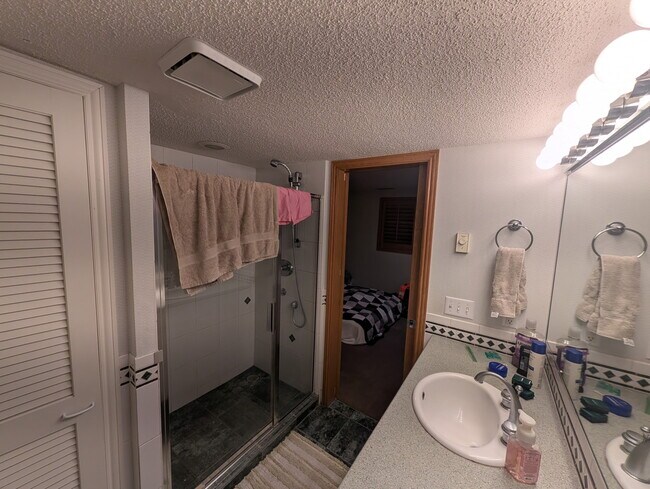 bathroom - 924 Dartmouth Pl SE Unit 924 Dartmouth Pl SE