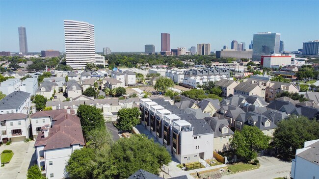 Photo - 5640 Dolores St