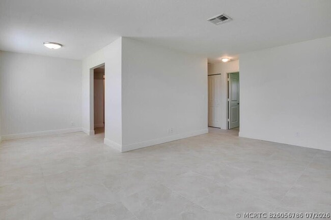 Photo - 4102 Faith St