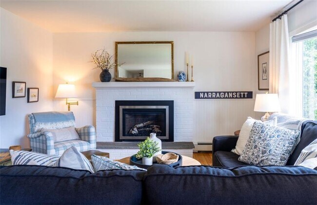 Photo - 11 N Hillview Dr