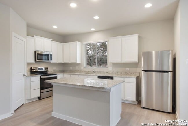 Photo - 1 month free APRIL at Stadium Pointe- Tucked Away & Spacious in Northwest SA