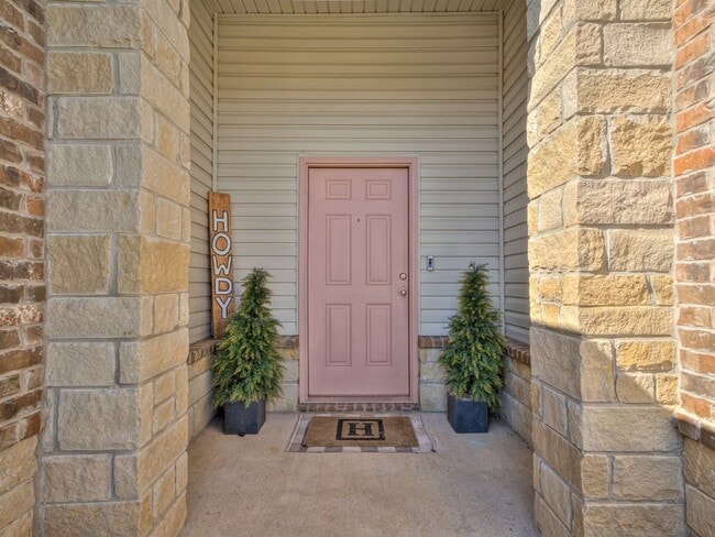 Photo - 313 Foxtrot Ter