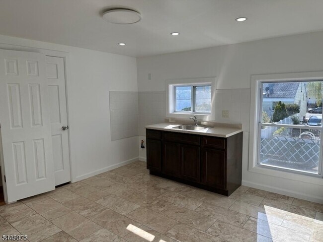 Photo - 10 Kipp Pl Unit 12