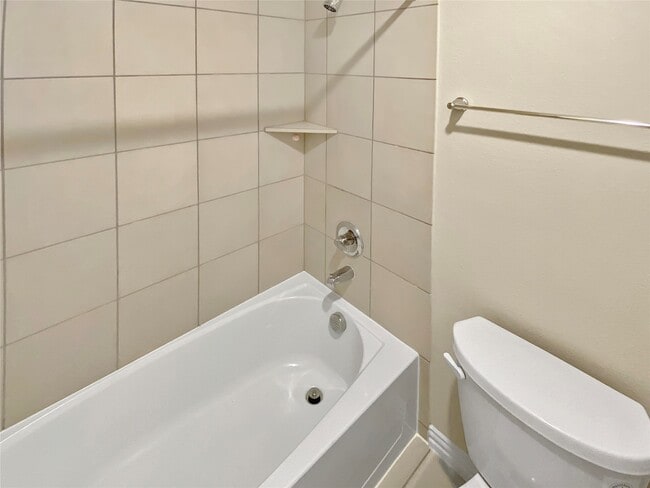 Photo - 11922 Amber Oak Wy