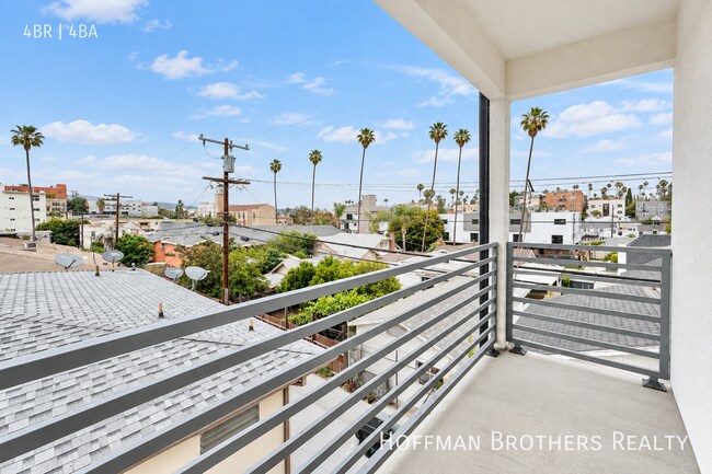 158 N Mariposa Ave Unit 158