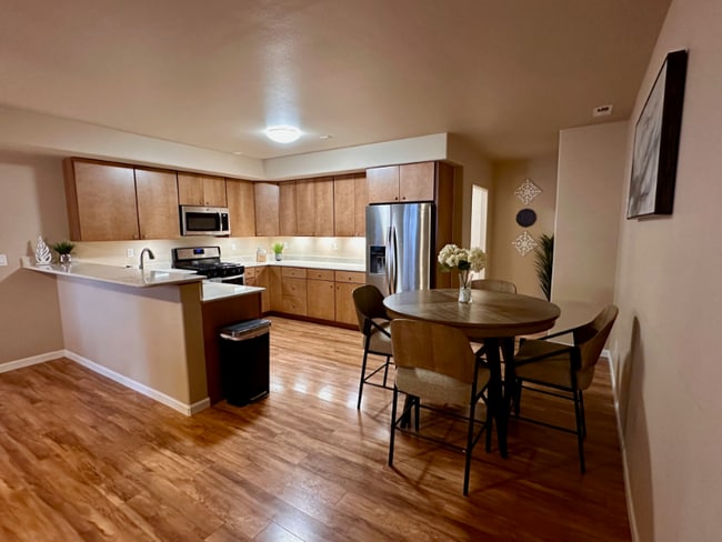 Photo - 7234 Bern St