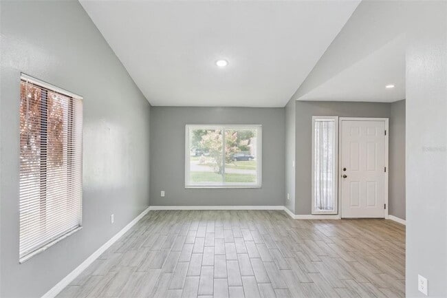Photo - 1431 Sackett Cir