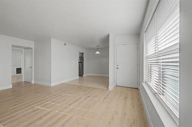 Building Photo - 8095 Meadow Rd Unit 236