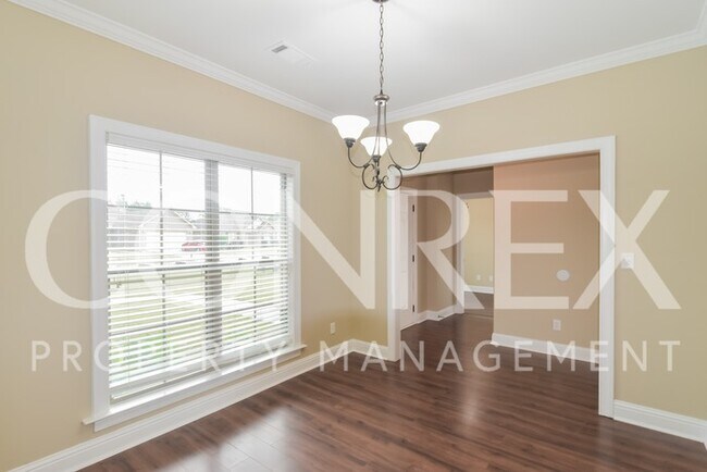 Photo - Gorgeous 4 Bedroom in Wetumpka