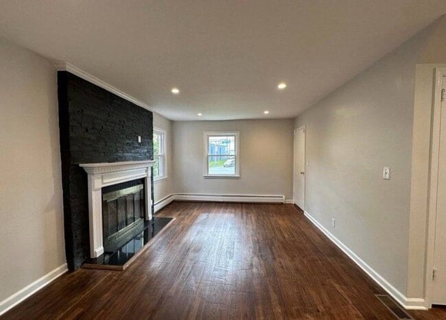 Photo - 32 Hazel St Unidad #1