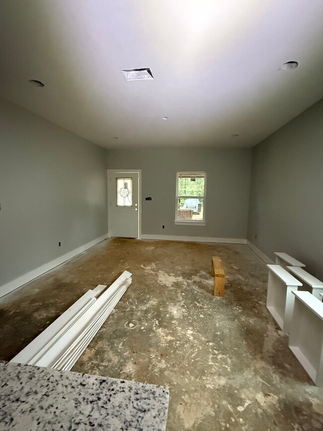 Building Photo - 2613 Davidson Rd