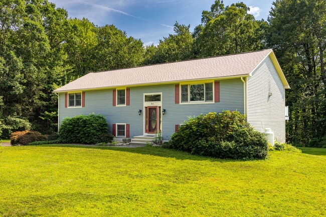 Building Photo - 84 Eastwood Dr Rental