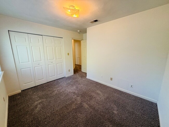 Photo - 401 Berryfield Ln