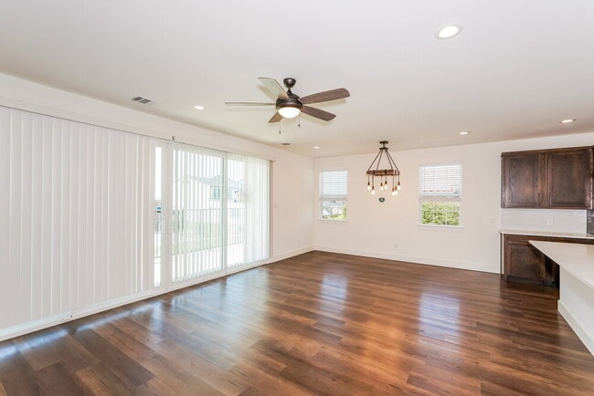 Photo - 8551 Mulligan Pass