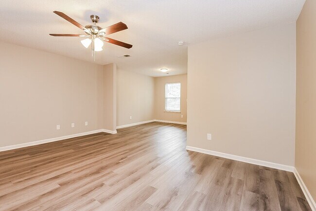 Photo - 1146 Brookstone Rd