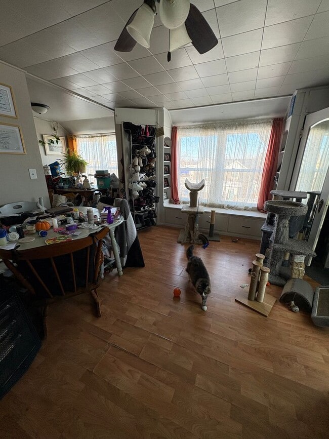 Building Photo - ADI - Kilbourn Unit C