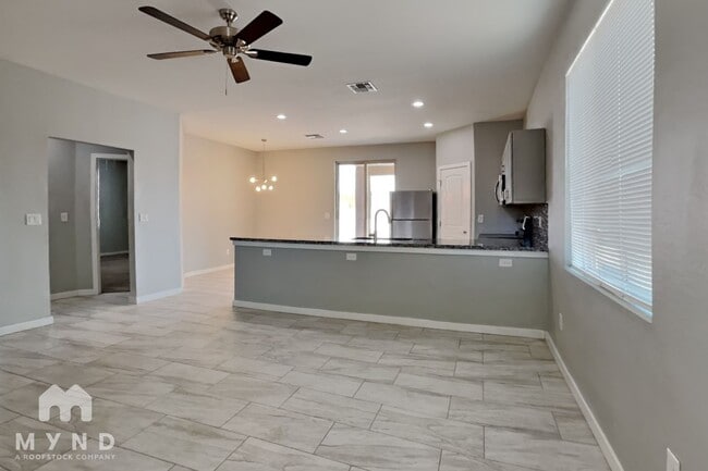 Photo - 6041 S 8th Pl