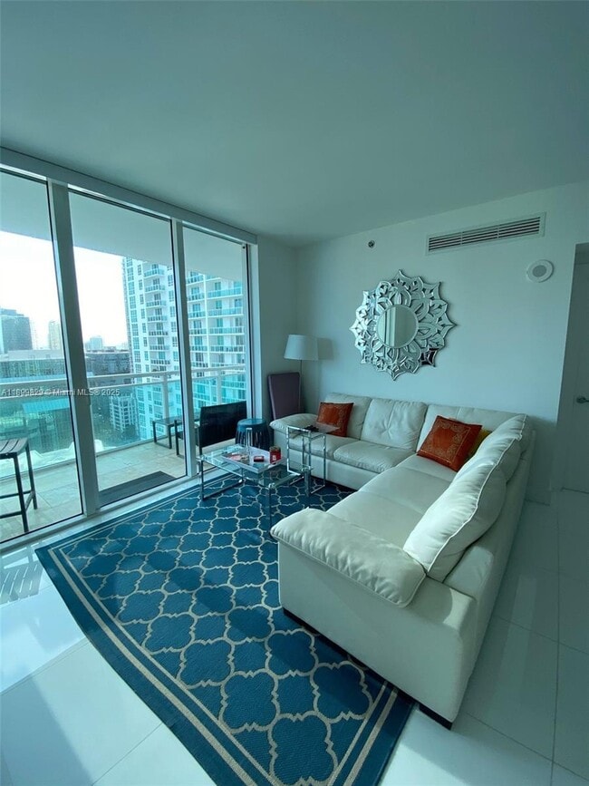 Photo - 950 Brickell Bay Dr Unit 2707