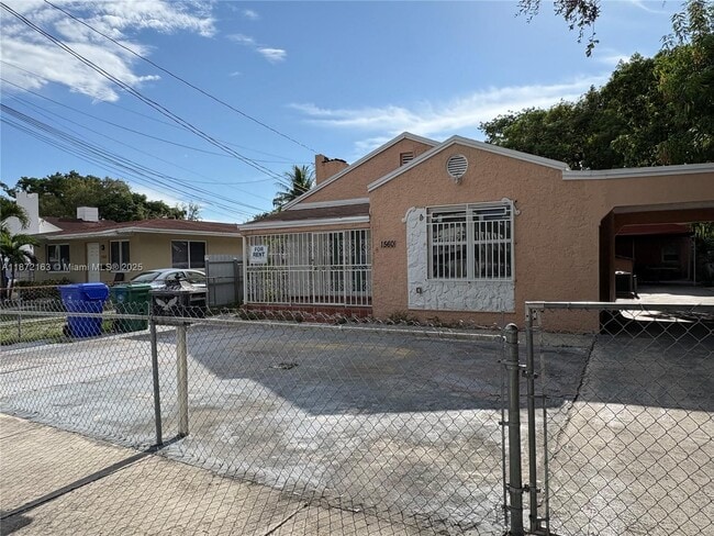 Building Photo - 1560 NW 25th Ave Rental