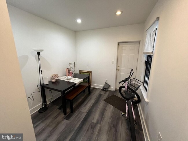 Photo - 1704 Arlington St