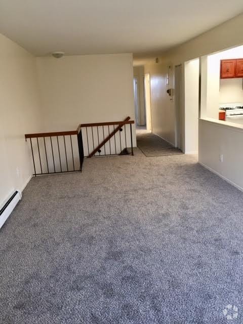 Building Photo - 240-35-240-70 70th Ave Unit Top Rental