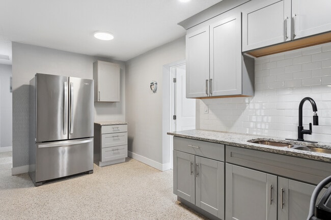 Photo - 4519 Venetian Blvd NE Unit 1