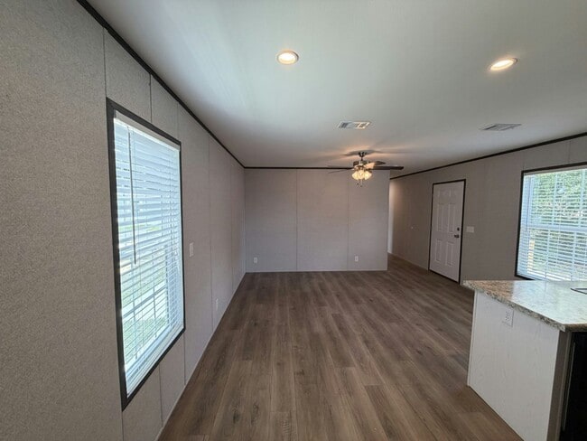Photo - 156 Lakeside Garden Cir