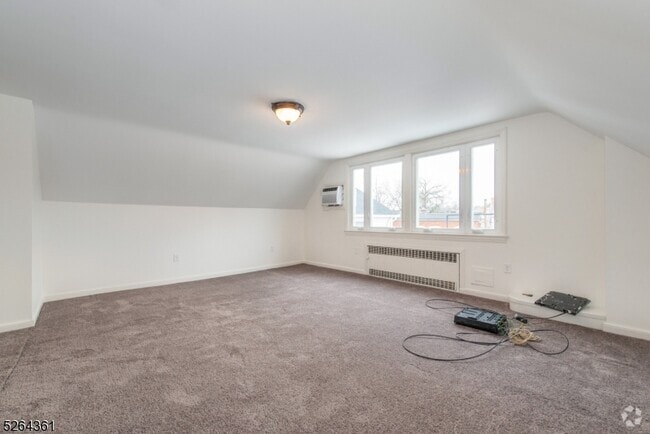 Building Photo - 224 Glenwood Ave Rental