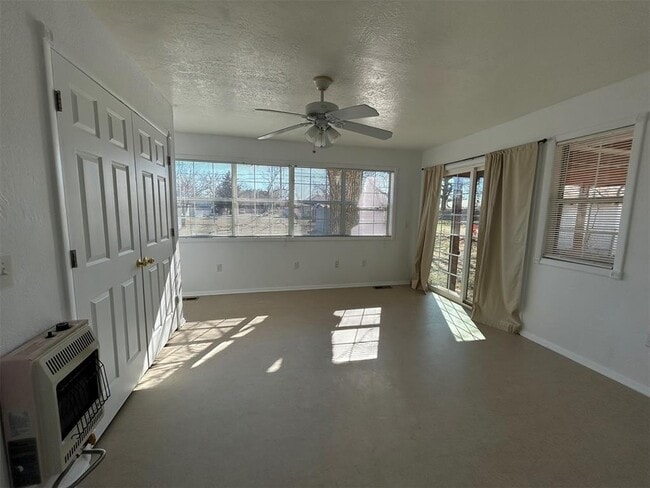 Photo - 514 E Center St