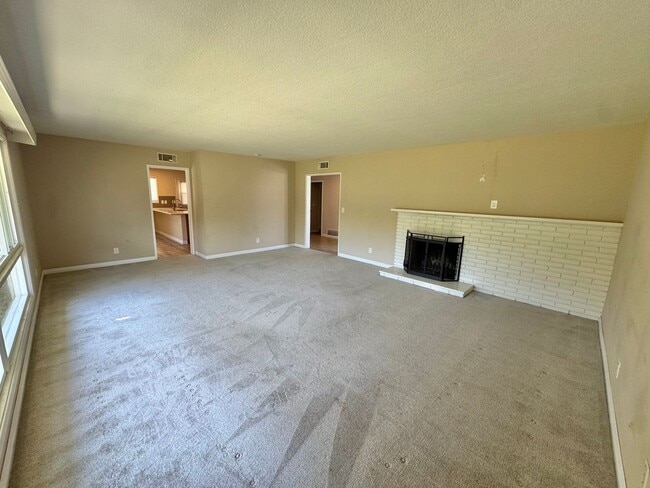 Photo - Beautiful single family home in desirable neighborhood!