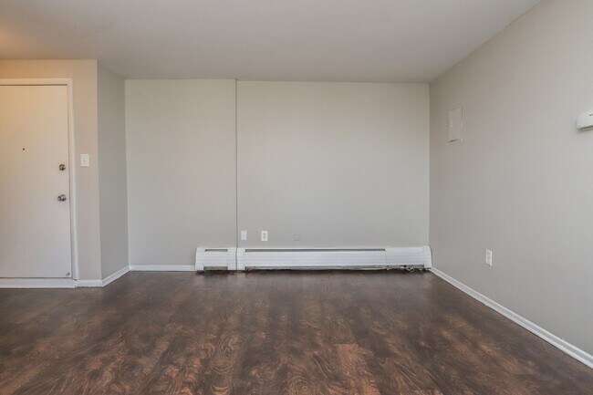 Photo - 809 N Dexter St Unit 401