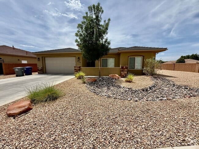Building Photo - 4 Bedroom Home for Rent