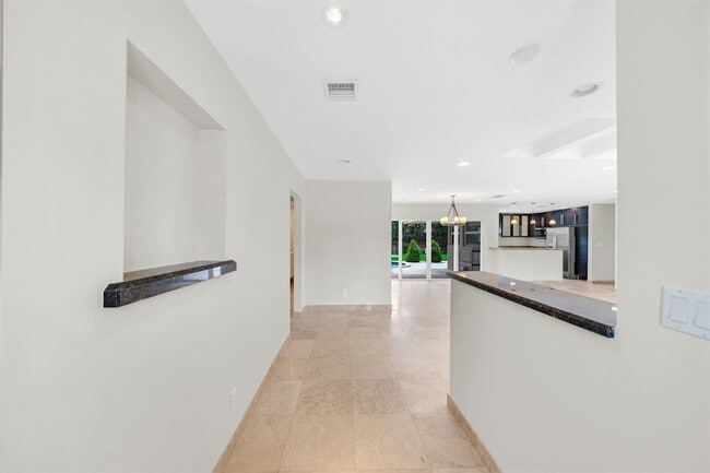 Photo - 4021 Bayview Dr