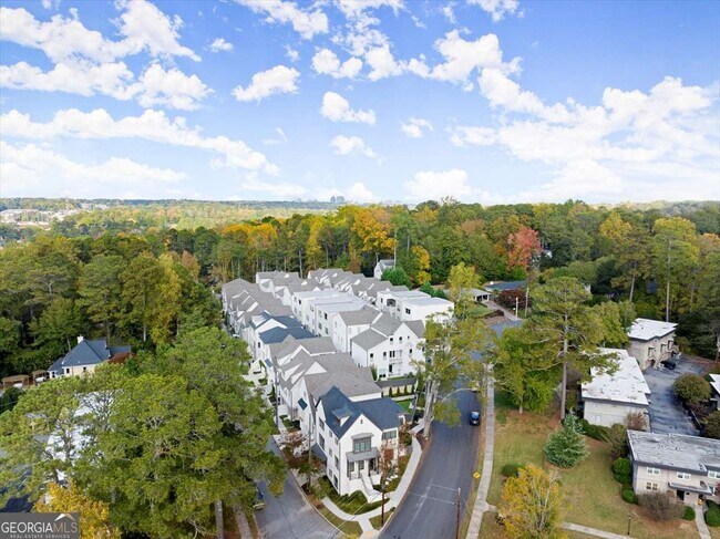 Photo - 4001 Haverhill Dr NE