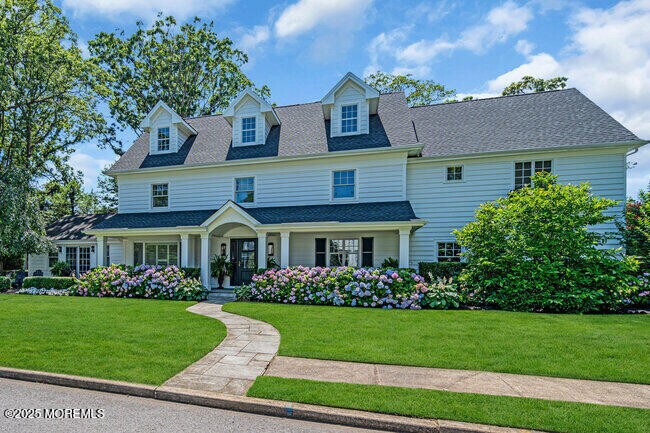 Photo - 12 Red Oak Dr