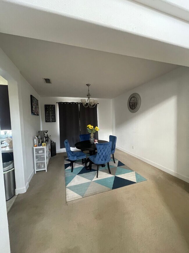 Photo - 1217 Jewelflower St