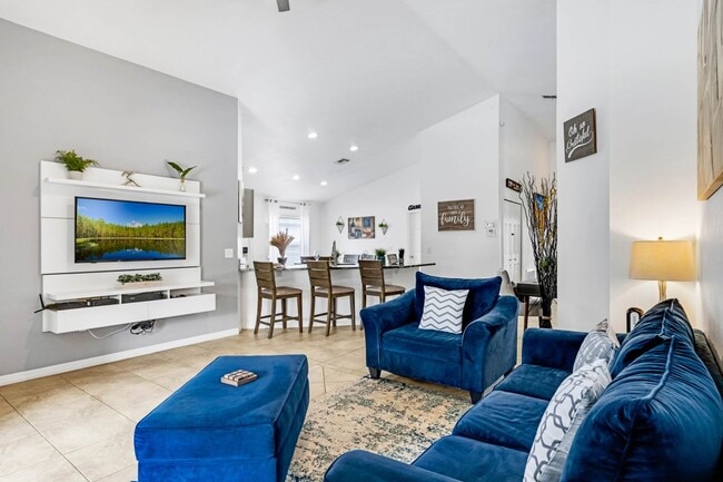 Photo - 2636 Willow Glen Cir