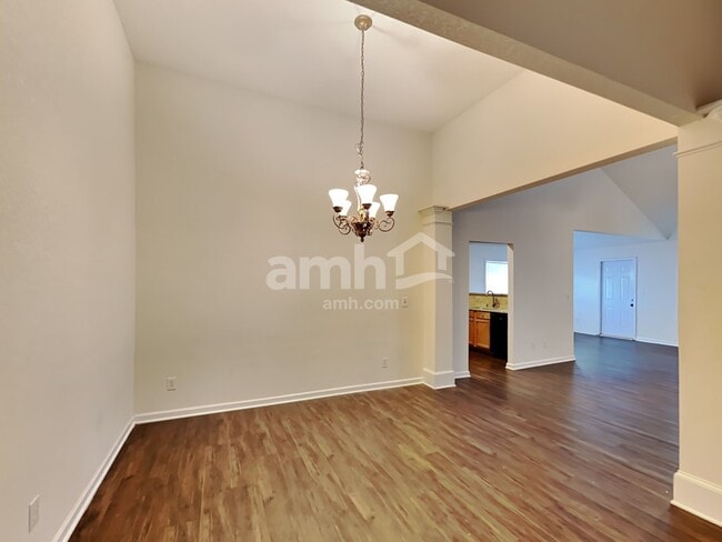 Photo - 2943 Newtons Crest Cir